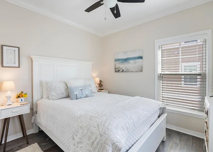 Villa Lost Key 6544 Carlinga Dr By Pkrm *